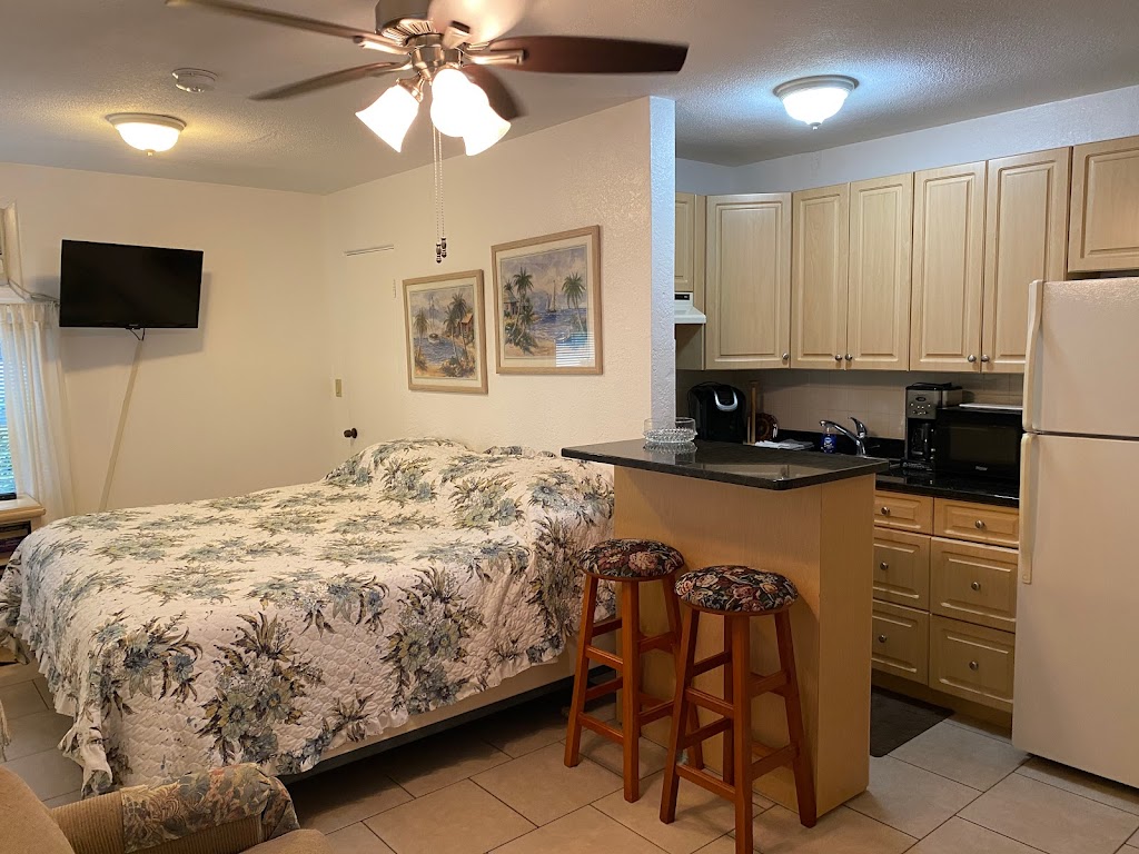 Osiris Motel & Apartments | 620 68th Ave, St Pete Beach, FL 33706, USA | Phone: (727) 360-6052
