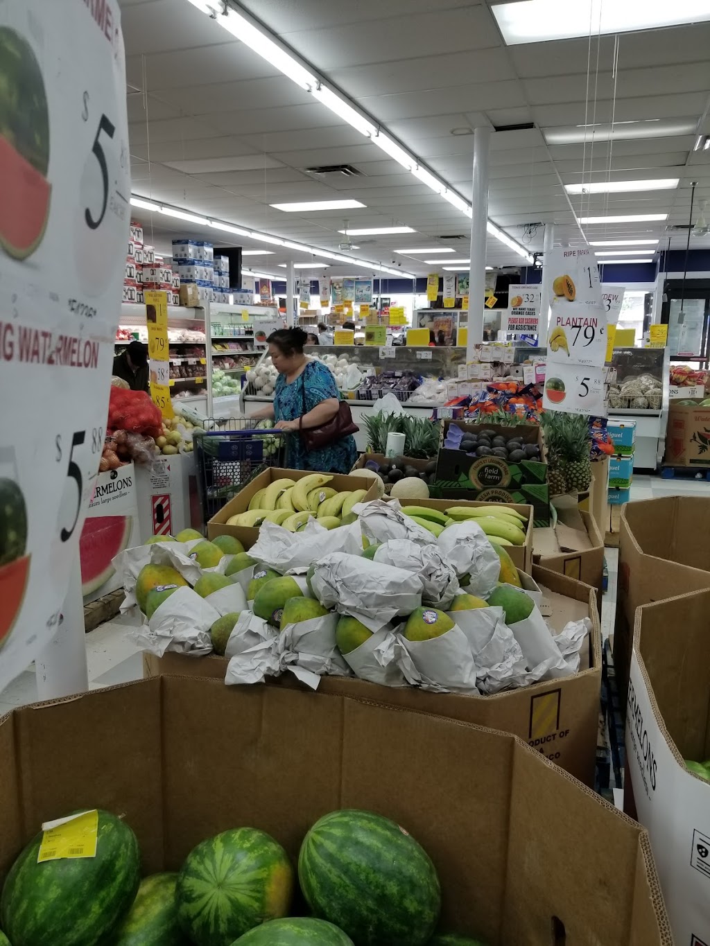 Shuang Hur Supermarket | 654 University Ave W, St Paul, MN 55104, USA | Phone: (651) 251-2196