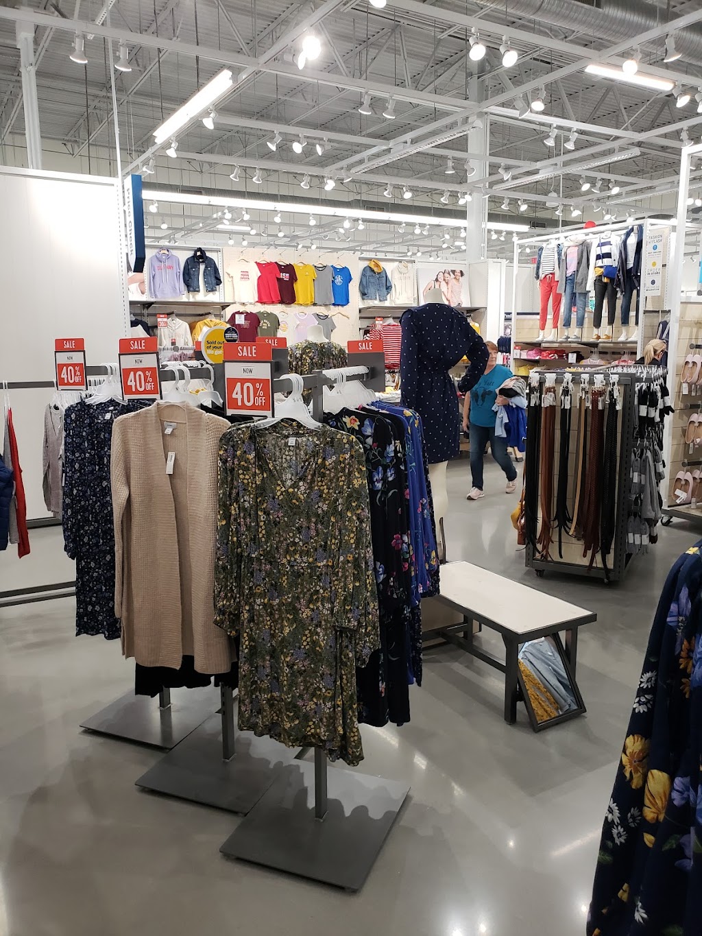 Old Navy | 5425 Urbana Pike Suite 70, Frederick, MD 21704, USA | Phone: (301) 696-8525