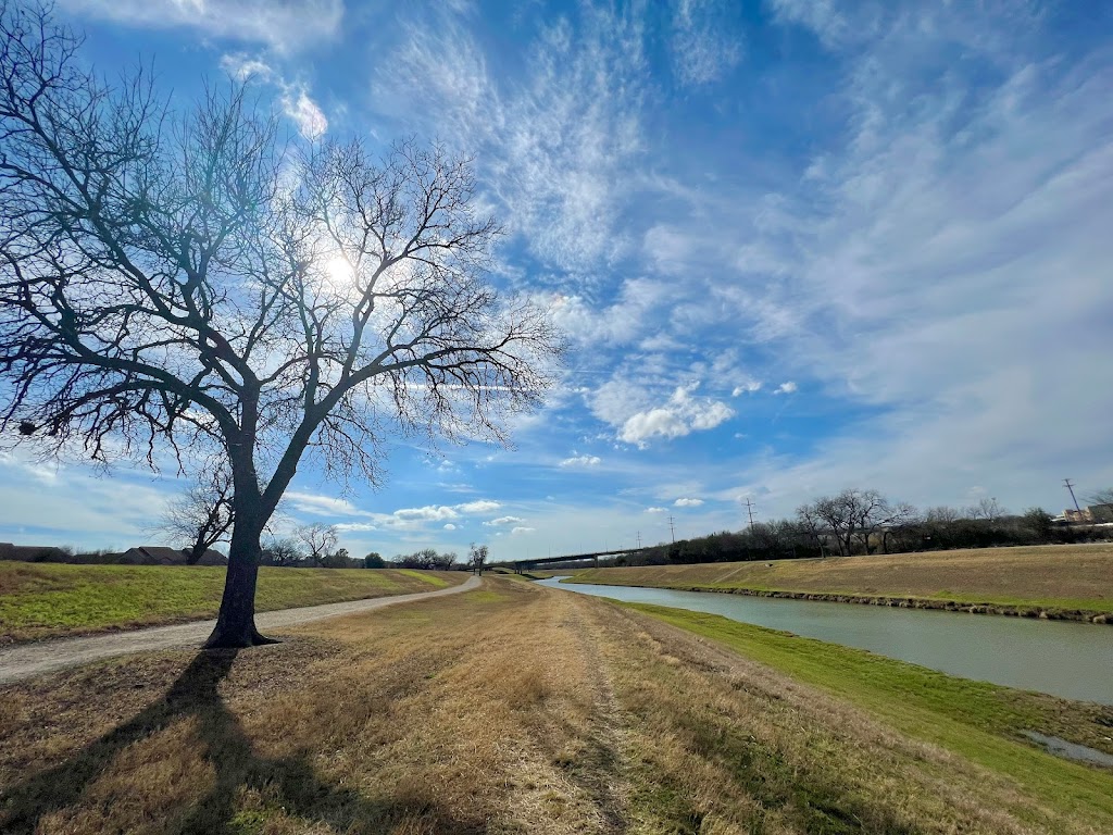 The Trailhead at Clearfork | 4801 Edwards Ranch Rd #105, Fort Worth, TX 76109, USA | Phone: (817) 731-7396