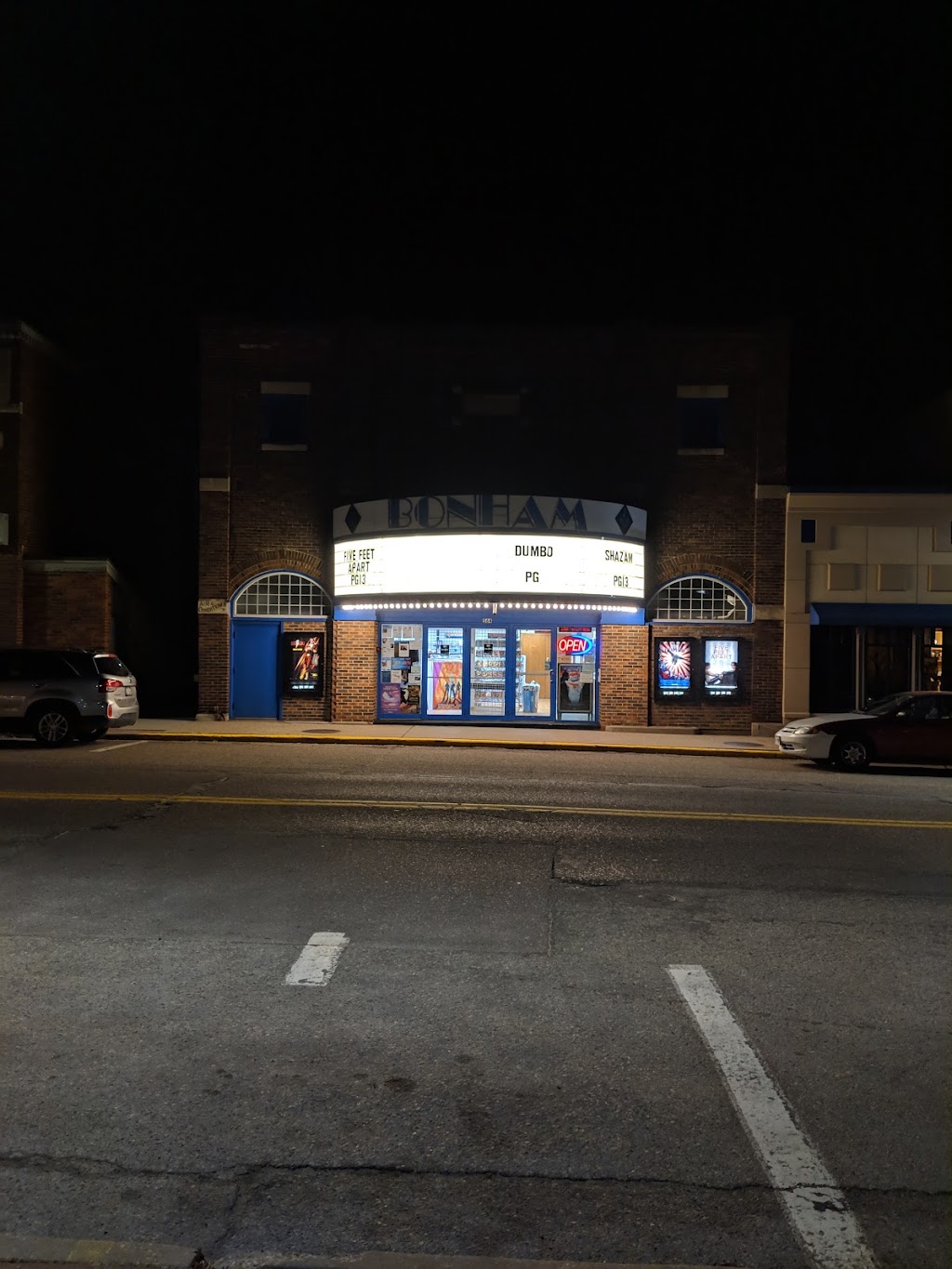 Bonham Theatre & Video | 564 Water St, Prairie Du Sac, WI 53578, USA | Phone: (608) 643-8504