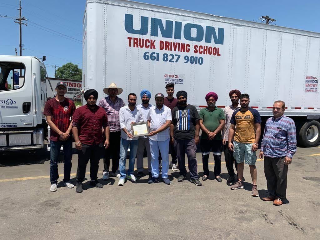 Union Truck School | 5009, 2572 S Union Ave, Bakersfield, CA 93307 | Phone: (661) 827-9010