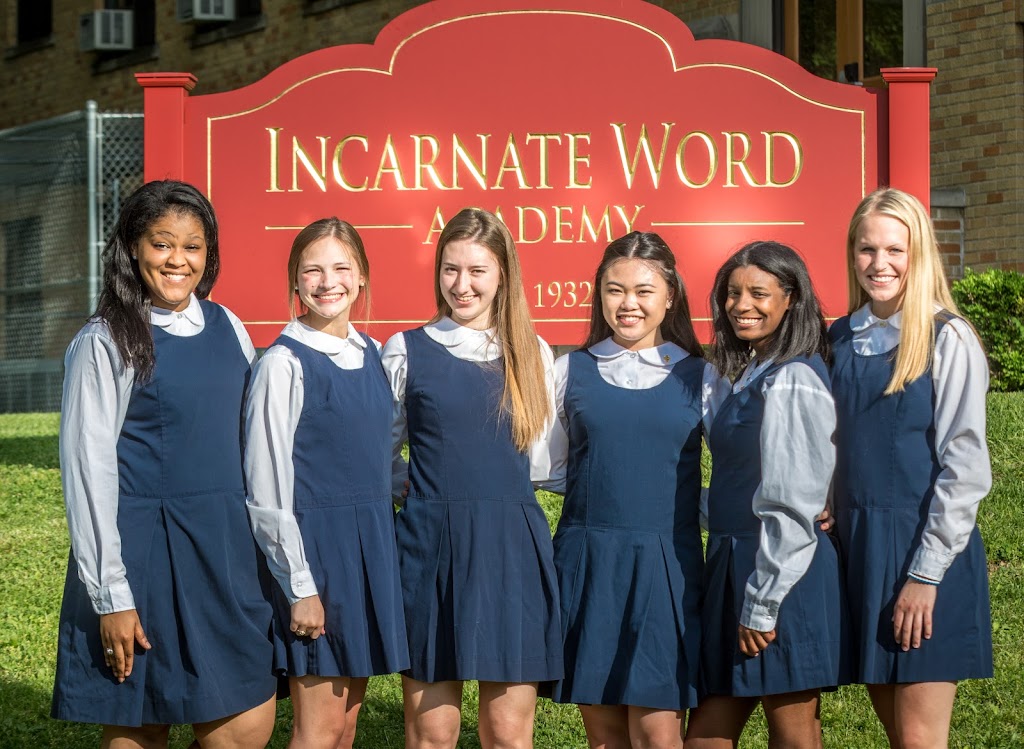 Incarnate Word Academy | 2788 Normandy Ave, Bel-Nor, MO 63121, USA | Phone: (314) 725-5850