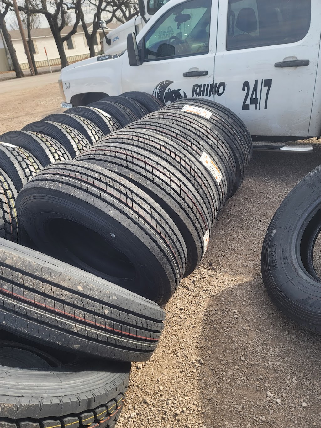 Rhino tire service | 4078 Eden Rd S, Kennedale, TX 76060, USA | Phone: (817) 744-0795