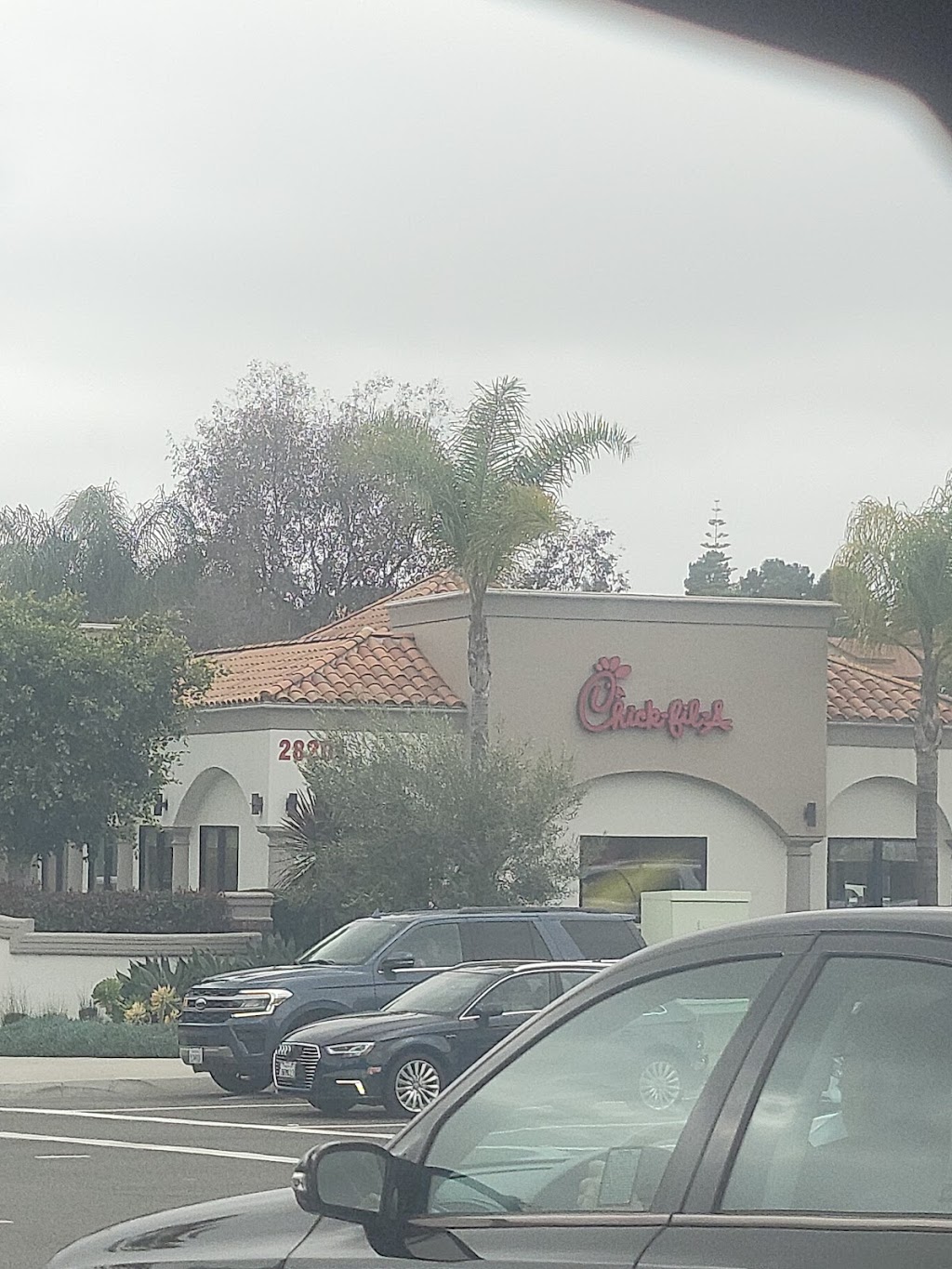 Chick-fil-A | 28201 Crown Valley Pkwy, Laguna Niguel, CA 92677, USA | Phone: (949) 448-8447