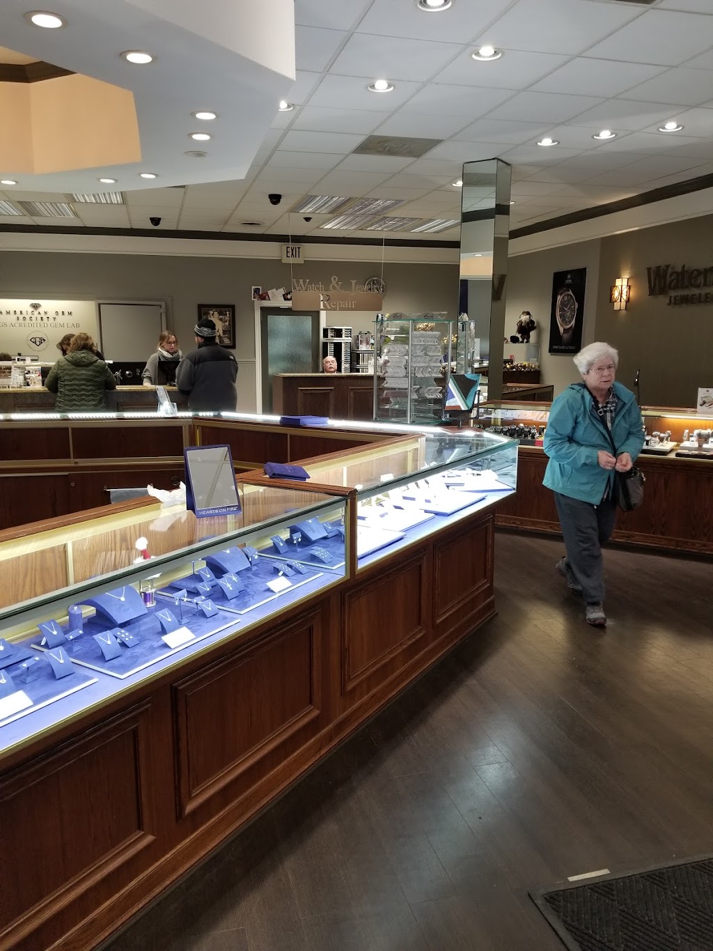 Waterfall Jewelers | 5619 Dixie Hwy, Waterford Twp, MI 48329, USA | Phone: (248) 623-9422