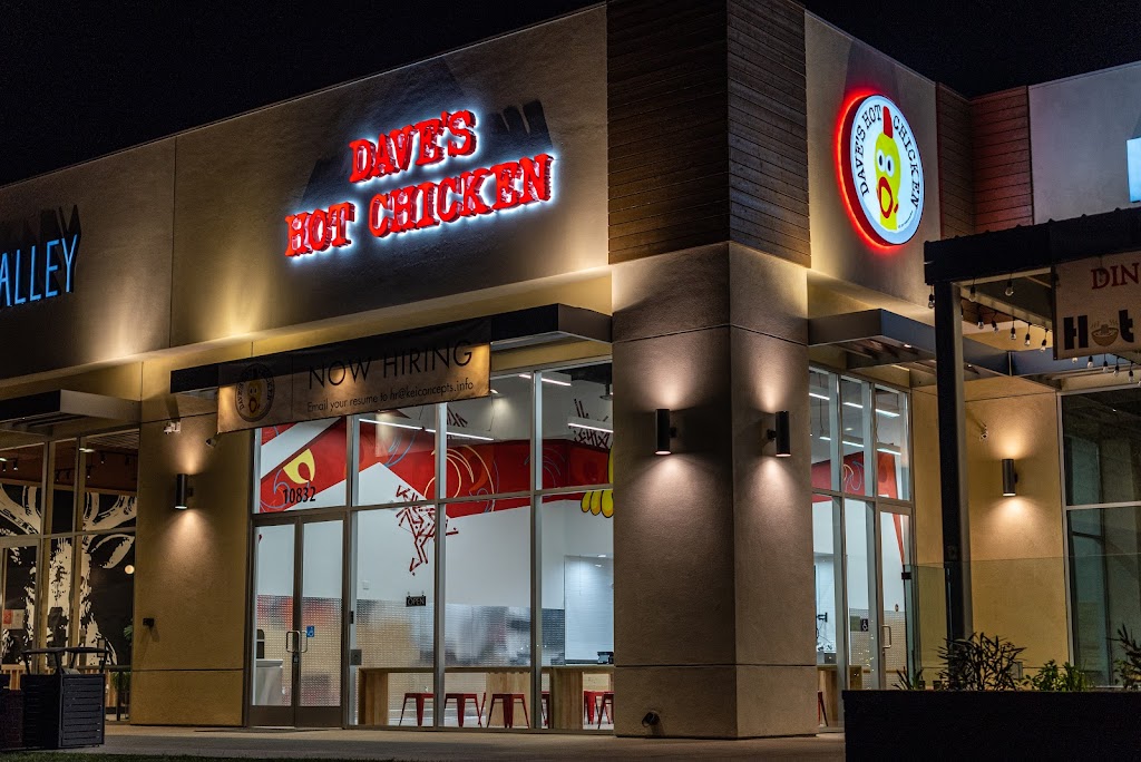 Daves Hot Chicken | 10832 Warner Ave, Fountain Valley, CA 92708, USA | Phone: (657) 383-7536