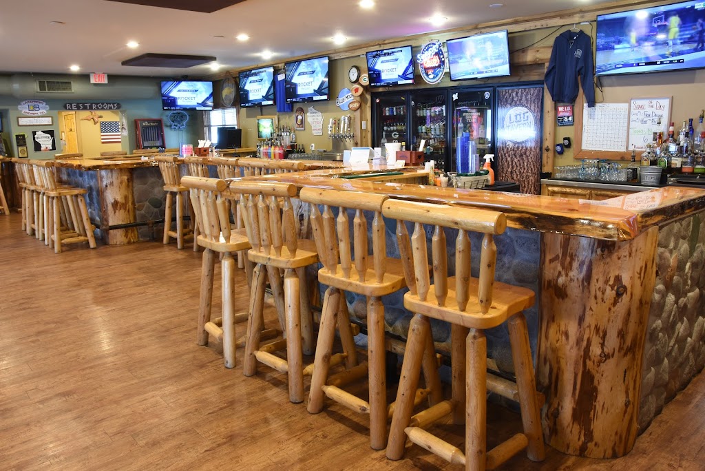Log Tavern Pizza | 102 Spring Creek Rd, Lodi, WI 53555, USA | Phone: (608) 592-0641
