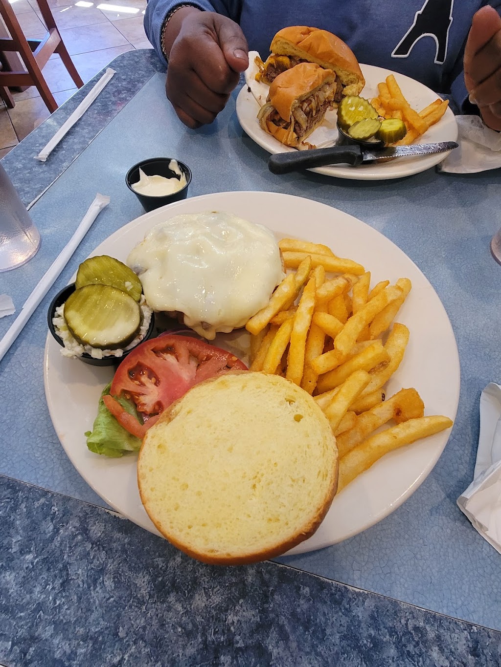 Town Diner | 431 US-130, East Windsor, NJ 08520, USA | Phone: (609) 443-8222