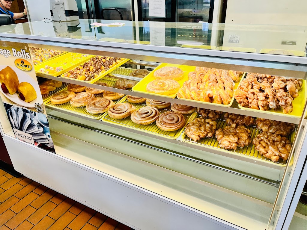 Donut Palace | 1111 W 7th Ave, Corsicana, TX 75110, USA | Phone: (903) 874-1518