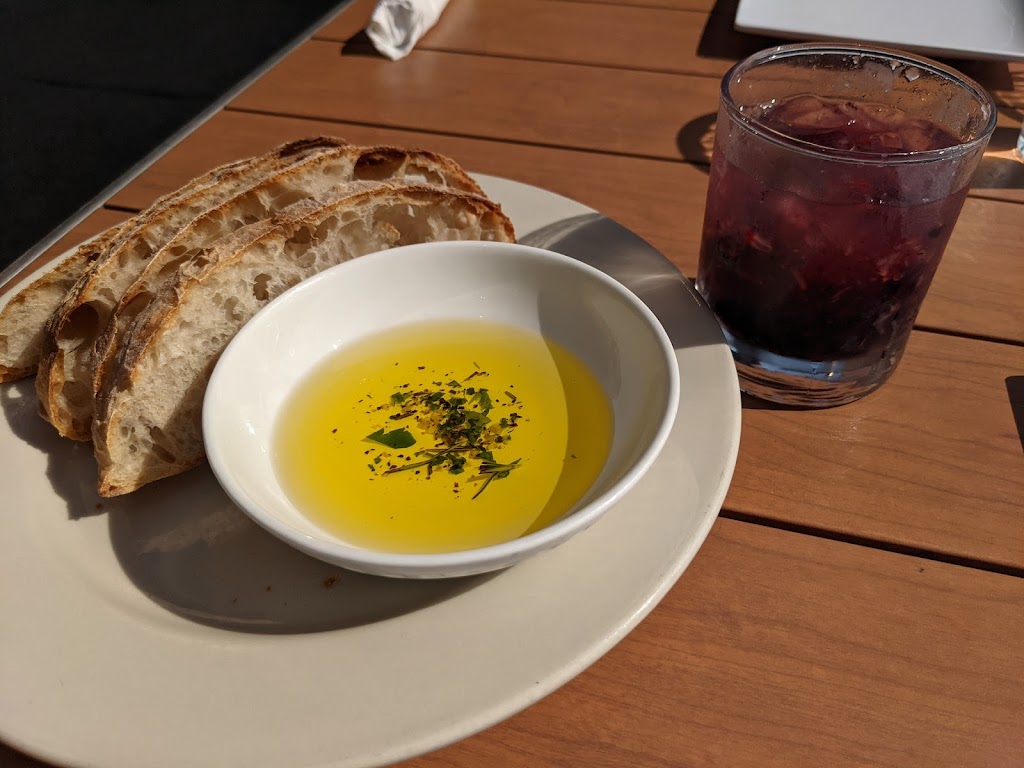 Silvios Trattoria e Pizzeria | 225 Canton Ctr Rd, Canton Township, MI 48188, USA | Phone: (734) 214-6666