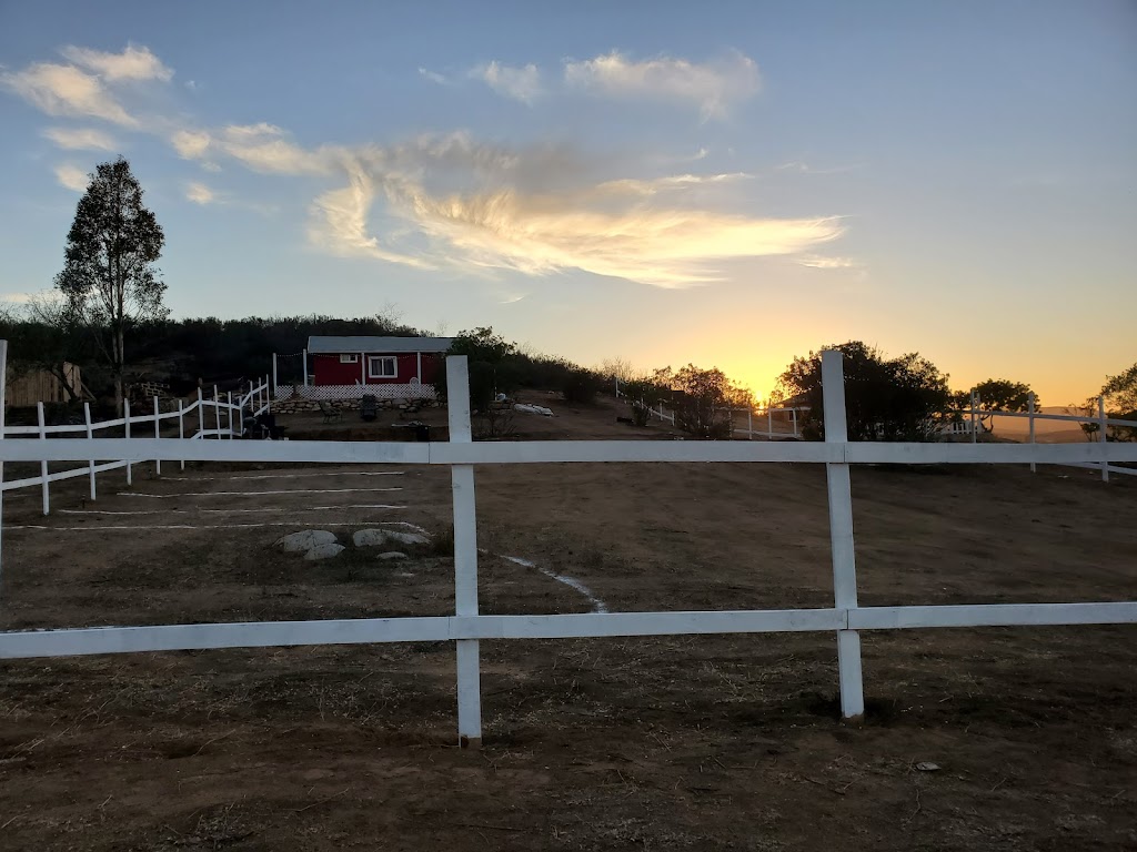 Villa Durazo Ruta del Vino | Valle de Guadalupe, La Ruta del Vino, 22760 Ensenada, B.C., Mexico | Phone: 646 163 1212