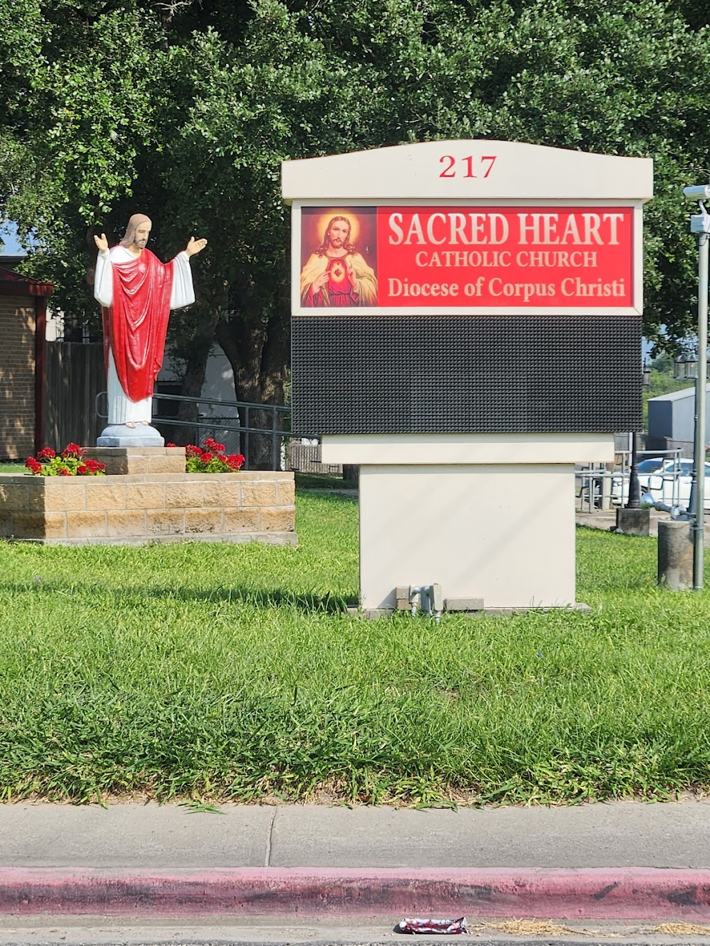 Sacred Heart Church | 217 W San Patricio Ave, Mathis, TX 78368, USA | Phone: (361) 547-9181