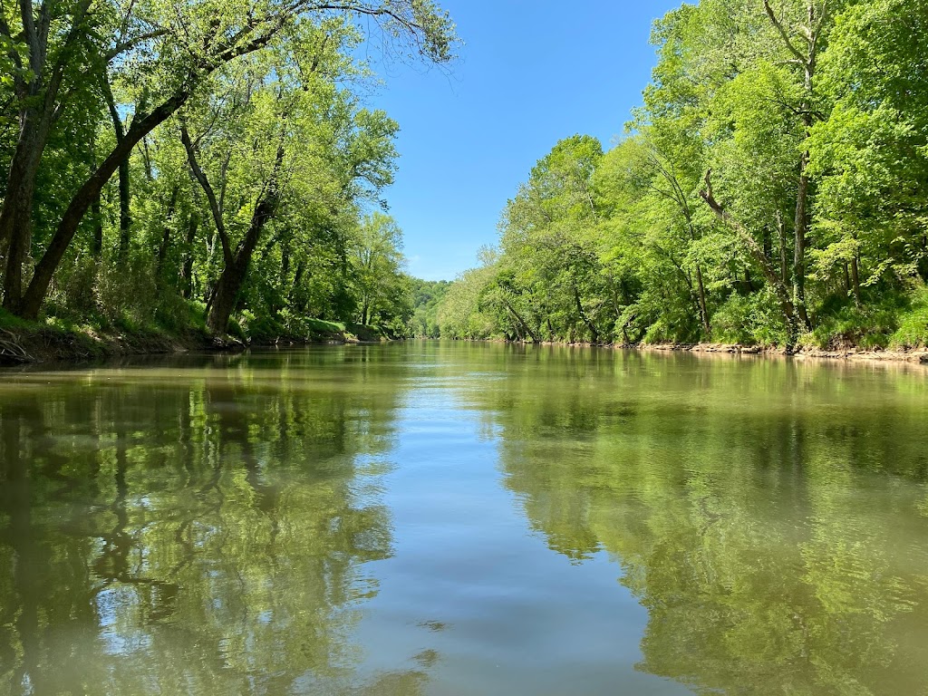 Red River Canoe Rental | 8002 Old Hwy 41 N, Adams, TN 37010, USA | Phone: (615) 696-2768