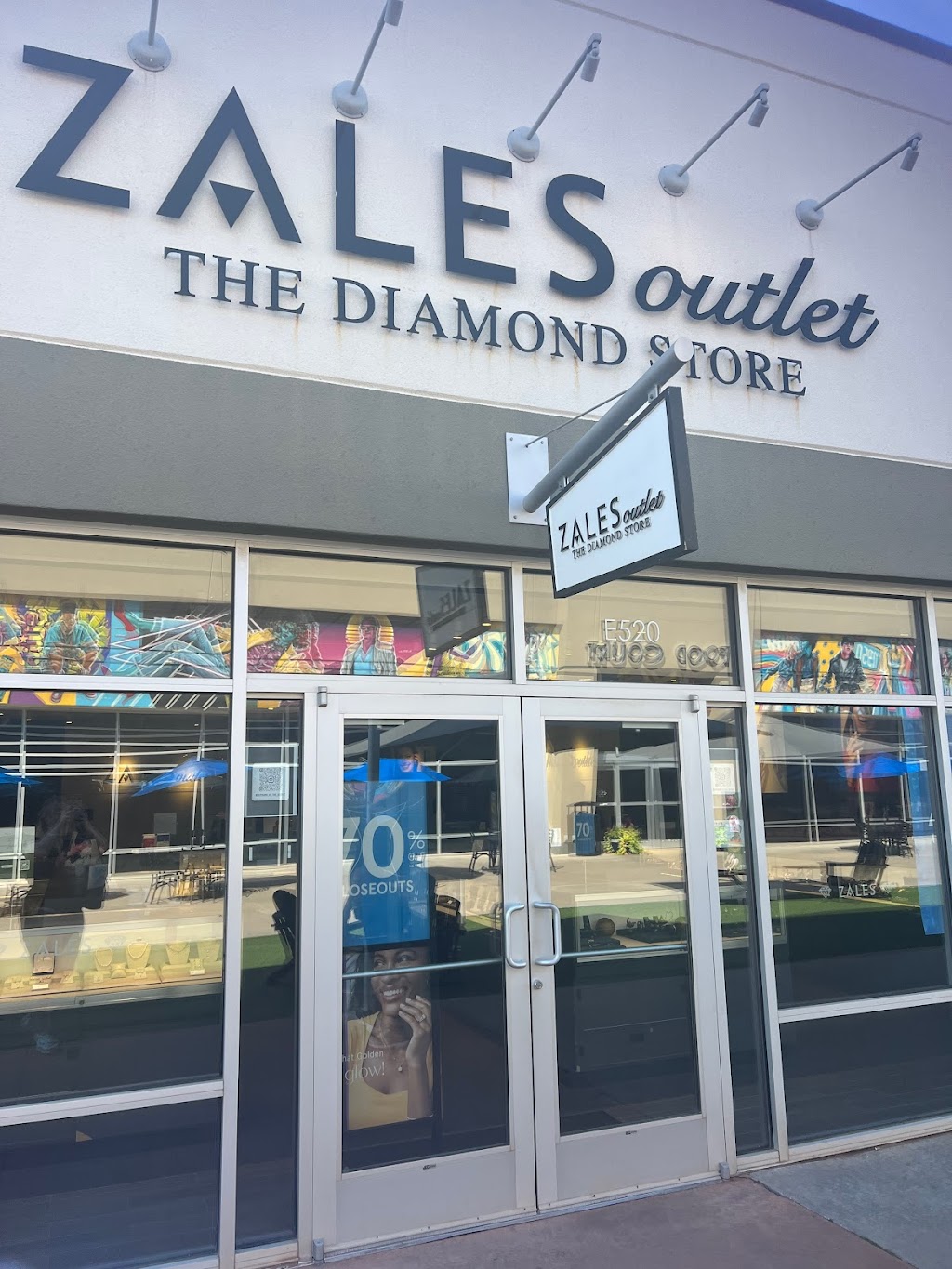 Zales Outlet | 7638 W Reno Ave E520, Oklahoma City, OK 73127, USA | Phone: (405) 440-1704