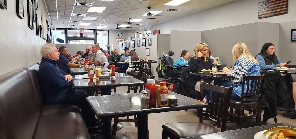 Weiss Deli | 2744 N Green Valley Pkwy, Henderson, NV 89014, USA | Phone: (702) 454-0565