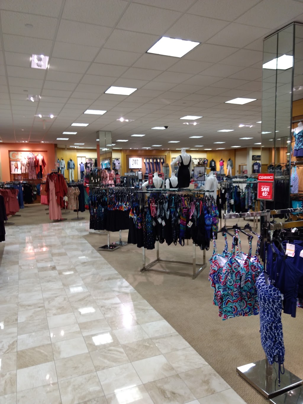 Dillards Clearance Center | 1117 N Promenade Pkwy, Casa Grande, AZ 85194, USA | Phone: (520) 421-1141