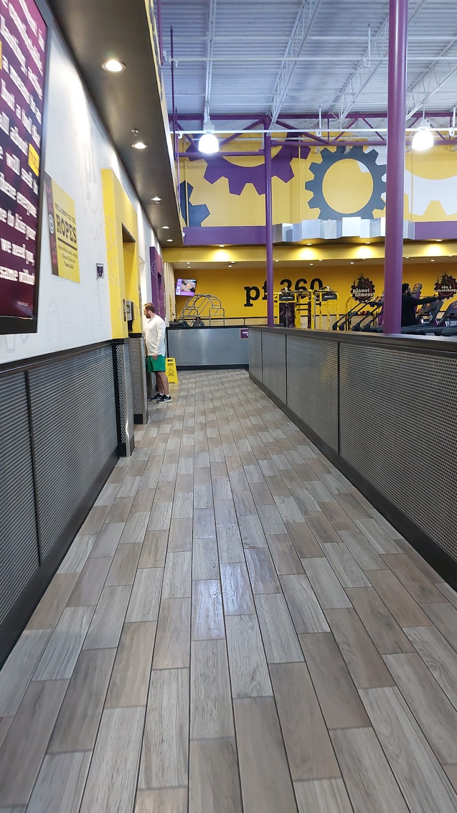 Planet Fitness | 430 E Main St, Crowley, TX 76036, USA | Phone: (682) 282-6601