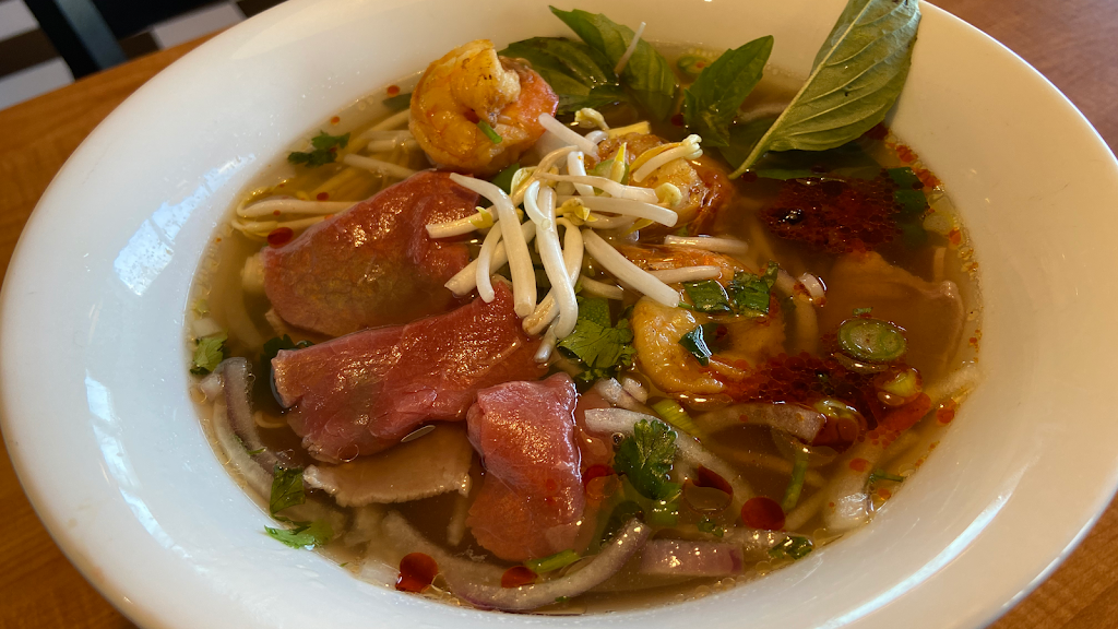 Pho Vietnam 3969 | 3969 Montrose Rd, Niagara Falls, ON L2H 3A1, Canada | Phone: (905) 371-9999