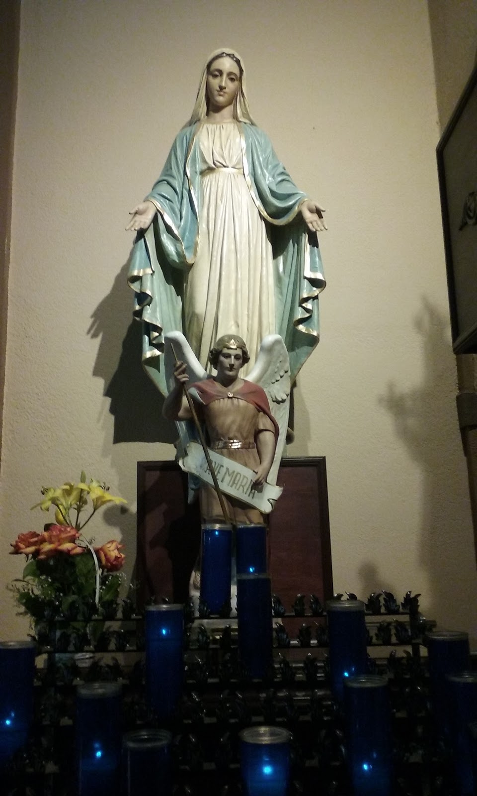 Holy Trinity Catholic Church | 3722 Boyce Ave, Los Angeles, CA 90039, USA | Phone: (323) 664-4723