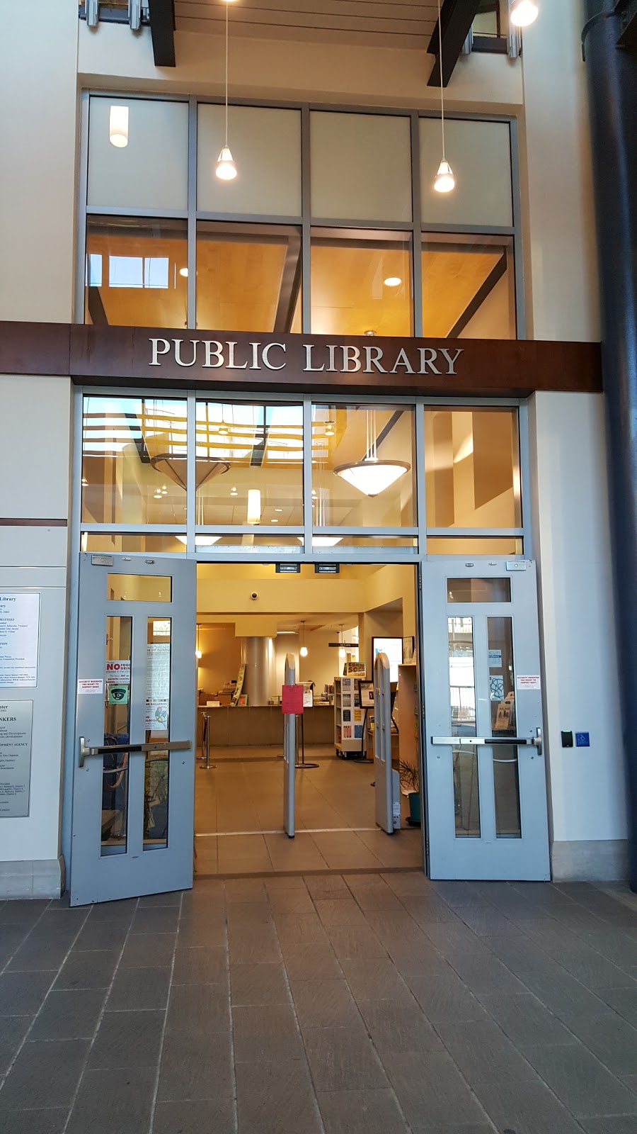 Yonkers Public Library-Riverfront Library | 1 Larkin Center, Yonkers, NY 10701, USA | Phone: (914) 337-1500