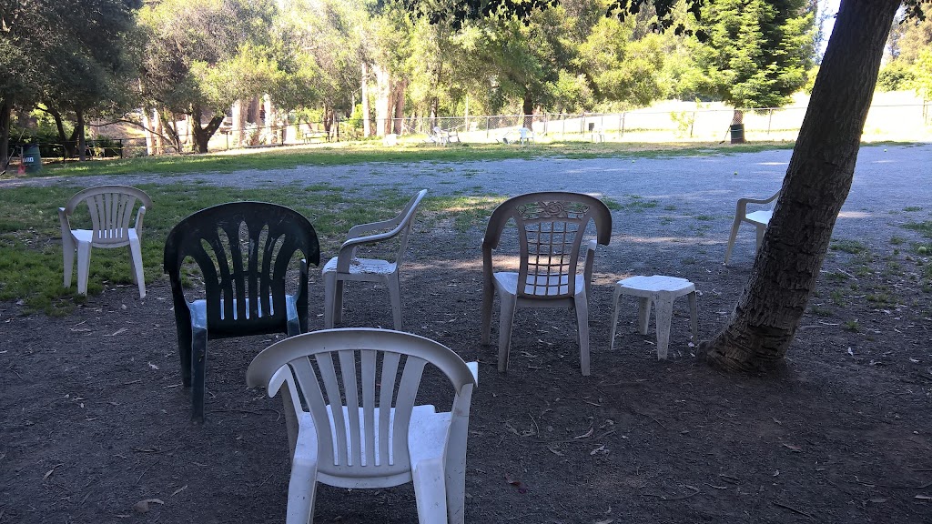 Earl Warren Dog Park | 4594 Paradise Knolls, Castro Valley, CA 94546, USA | Phone: (510) 881-6700