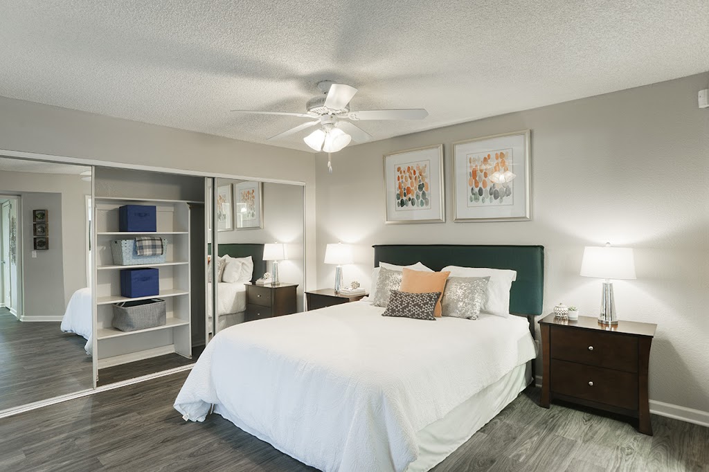 Country Brook Apartments | 4909 W Joshua Blvd, Chandler, AZ 85226, USA | Phone: (833) 252-9797