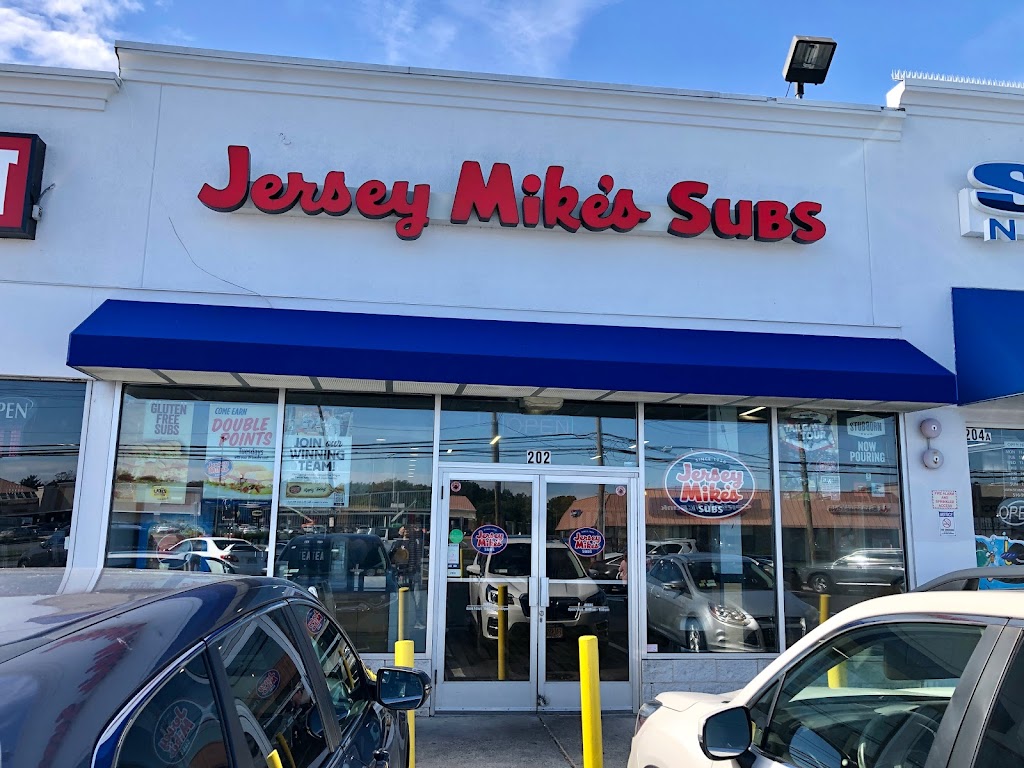 Jersey Mikes Subs | 202 Glen Cove Rd, Carle Place, NY 11514, USA | Phone: (516) 865-1200