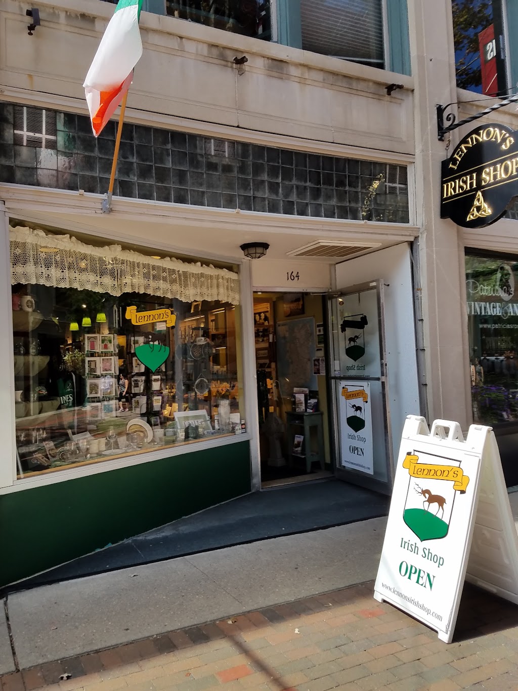 Lennons Irish Shop LLC | 164 Jay St, Schenectady, NY 12305, USA | Phone: (518) 377-0064