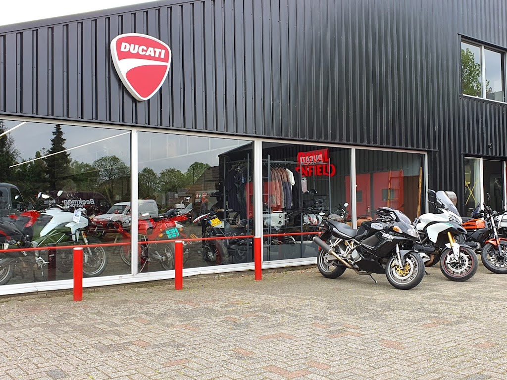Star Twin Motors BV | Kanaal Zuid 484, 7371 GL Loenen, Netherlands | Phone: 055 505 1329