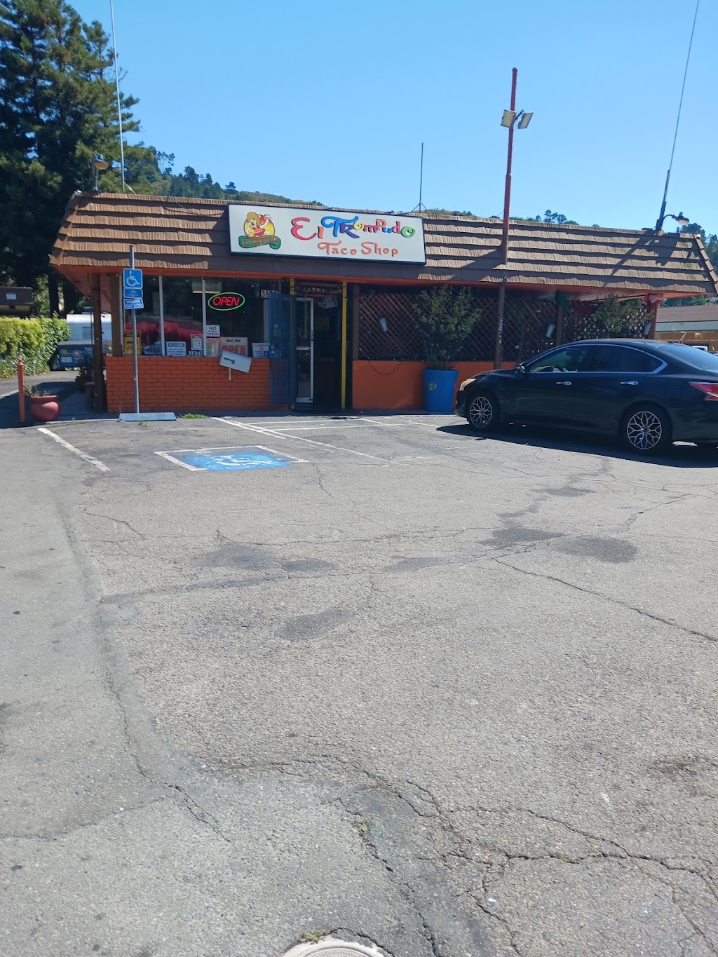 El Trompudo Taco Shop | 3850 San Pablo Dam Rd, El Sobrante, CA 94803, USA | Phone: (510) 283-5650