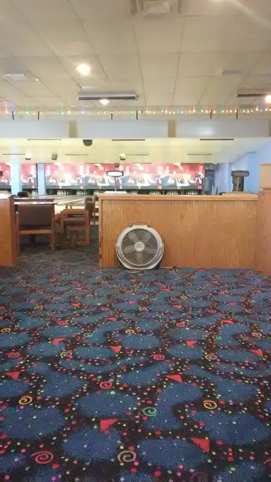 Main Street Bowl | 707 W Main St, Henryetta, OK 74437, USA | Phone: (918) 752-7520