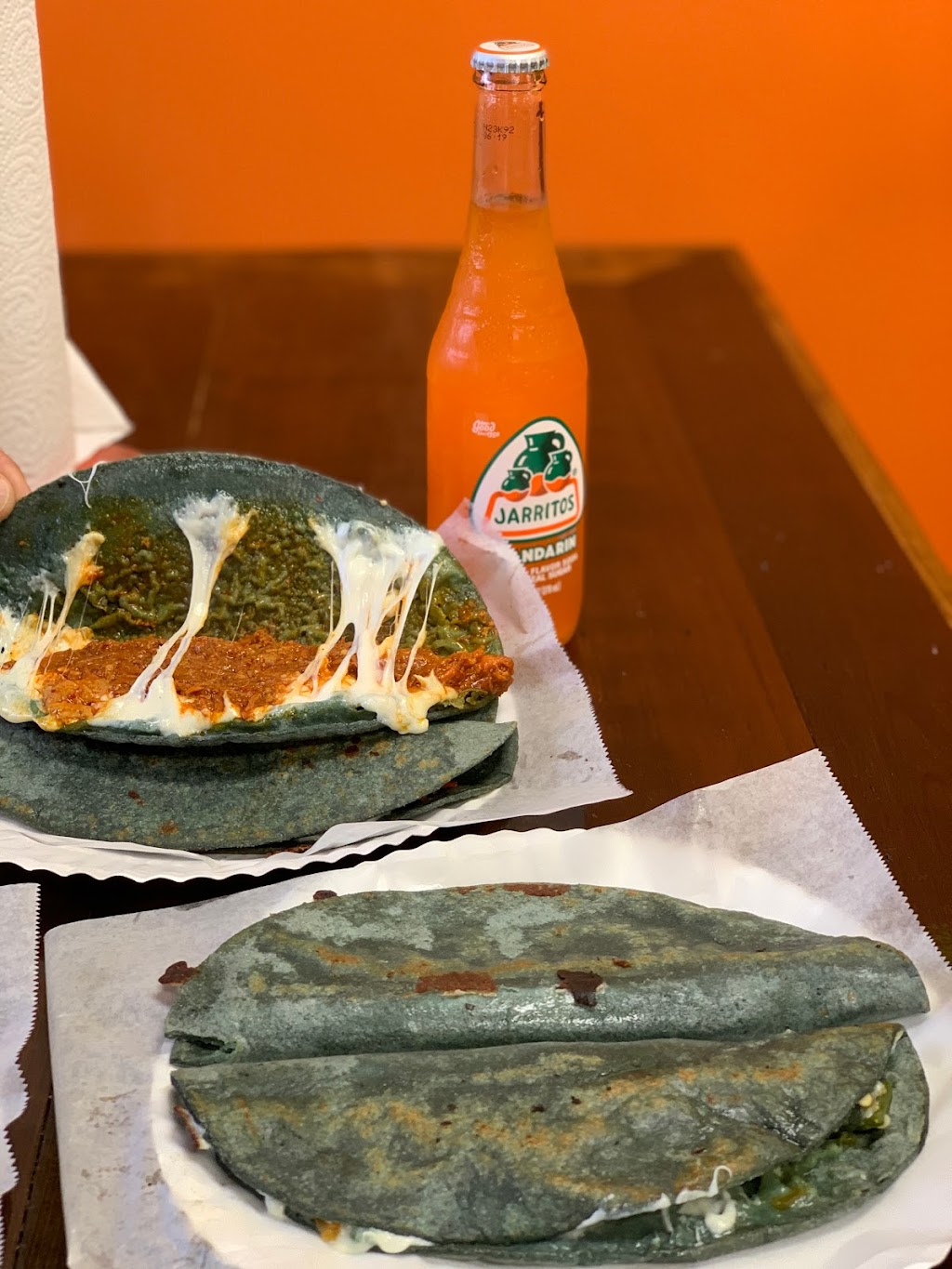 Las Chenchas Best Quesadillas in Texas | 8103 Airline Dr Suite 16, Houston, TX 77037, USA | Phone: (832) 830-6420