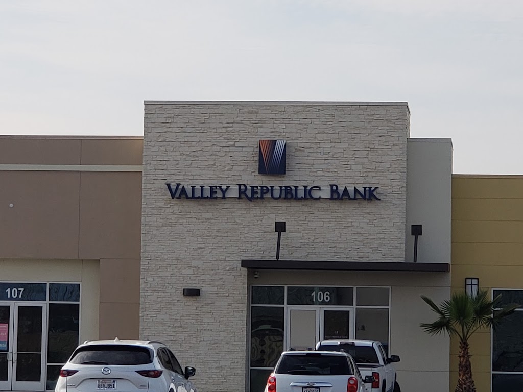 Valley Republic Bank | 500 Woollomes Ave #101, Delano, CA 93215, USA | Phone: (661) 778-1900