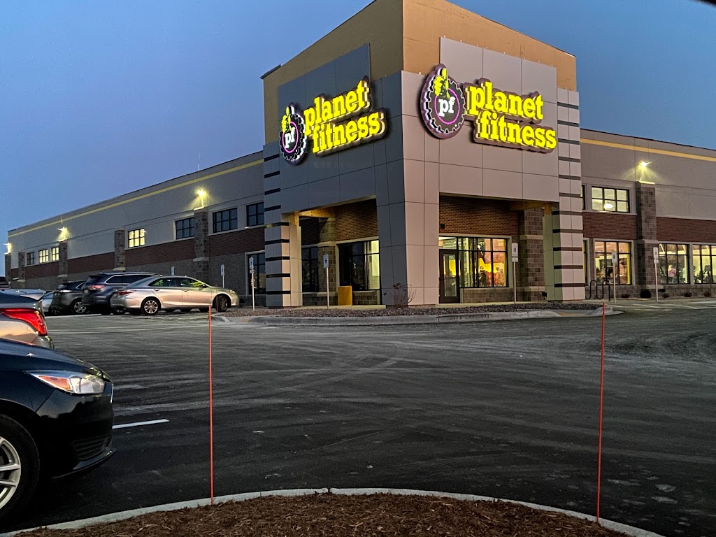 Planet Fitness | 1510 E Main St, Waukesha, WI 53186, USA | Phone: (262) 395-0578