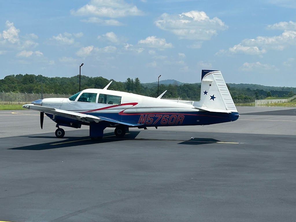 Blue Ridge Airport | 525 Airport Rd, Martinsville, VA 24112, USA | Phone: (276) 957-2291