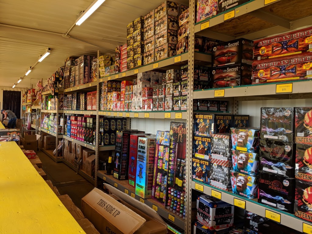 Bennys Bad Azz Fireworks | 5050 Knob Hill Rd, Azle, TX 76020, USA | Phone: (817) 885-0802