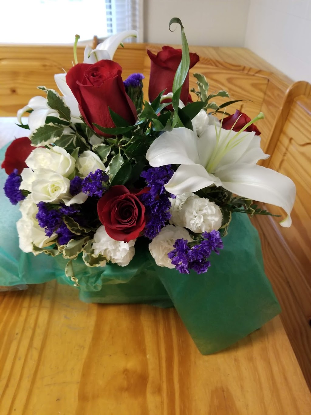 Vics Floral | 6304 Fleet Ave, Cleveland, OH 44105, USA | Phone: (216) 341-4758