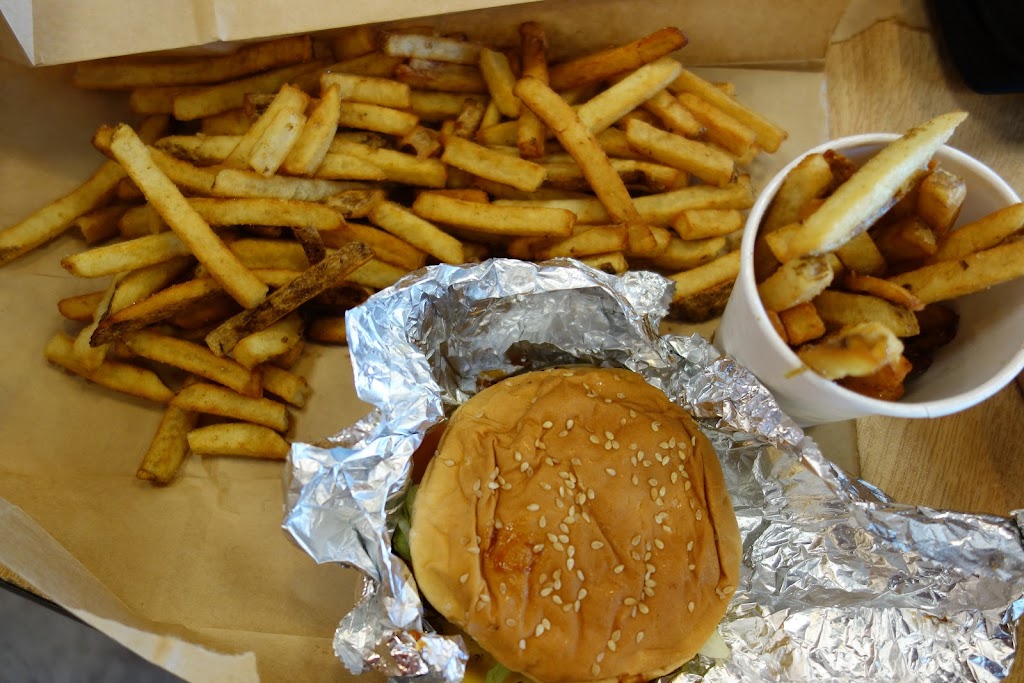 Five Guys | 233 Main St, Madison, NJ 07940 | Phone: (973) 845-4295