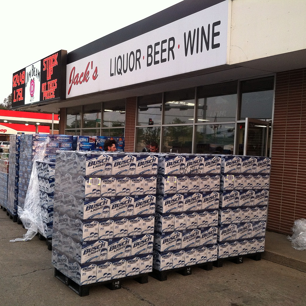 Jacks Liquor Beer Wine | 1600 N Bell St, Fremont, NE 68025, USA | Phone: (402) 721-2503