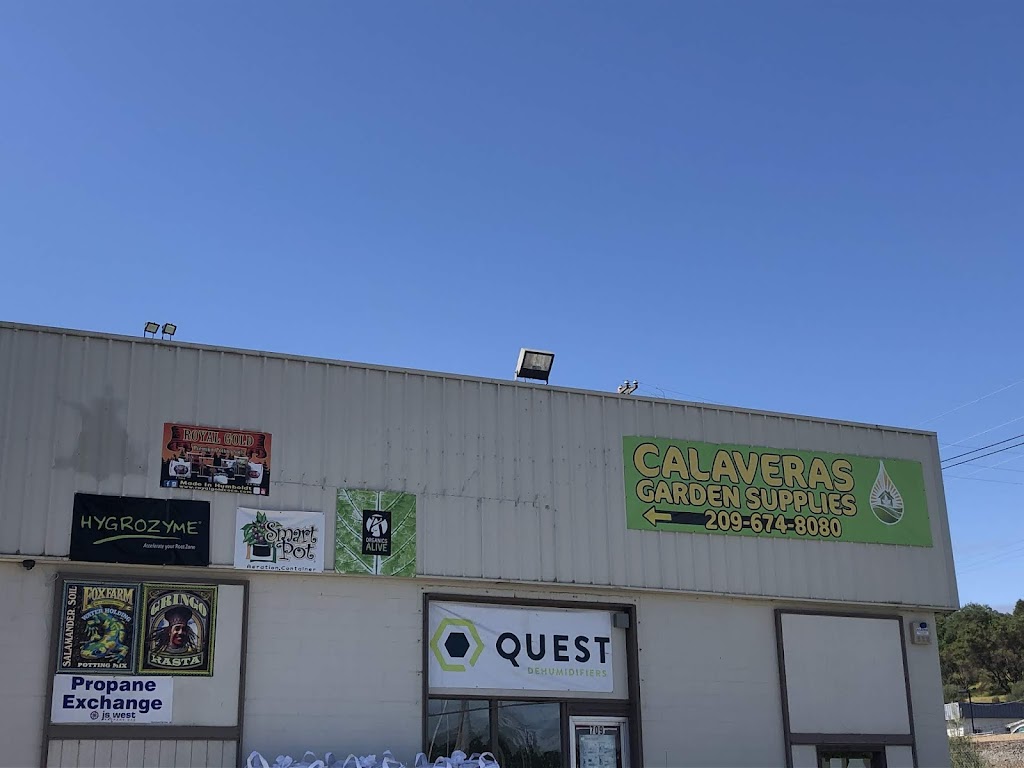 Calaveras Garden Supply | 709 Pool Station Rd, San Andreas, CA 95249, USA | Phone: (209) 674-8080