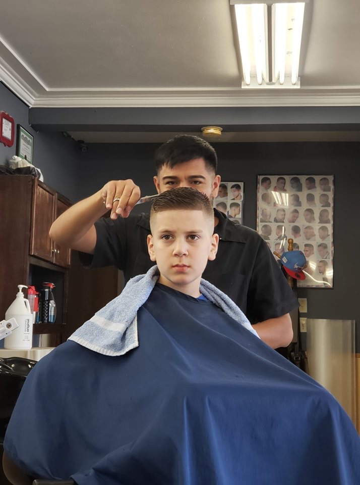 Brothers Barber Shop | 226 E Main St #1, Round Lake Park, IL 60073, USA | Phone: (224) 338-0155