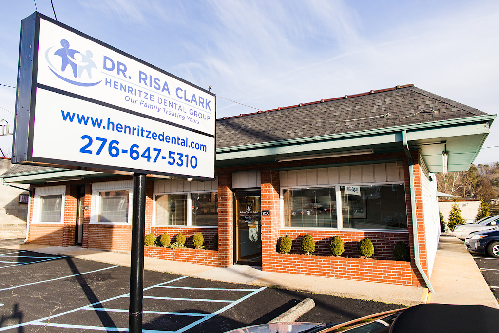 Henritze Dental Group - Collinsville | 2200 Daniels Creek Rd, Collinsville, VA 24078, USA | Phone: (276) 647-5310