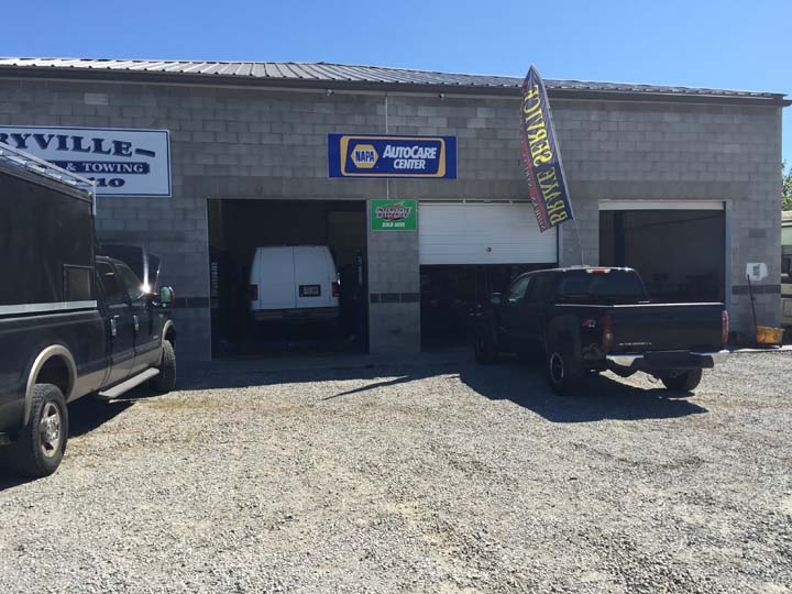 Henryville Auto Service, L.L.C. | 214 N Ferguson St, Henryville, IN 47126, USA | Phone: (812) 252-0110