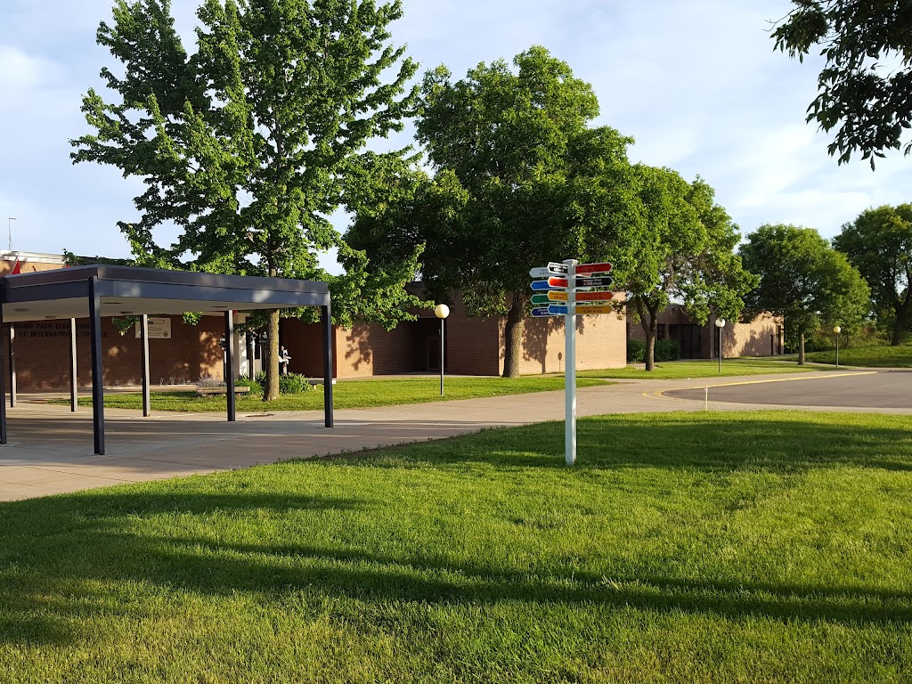 Diamond Path Elementary School | 14455 Diamond Path W, Apple Valley, MN 55124, USA | Phone: (952) 423-7695