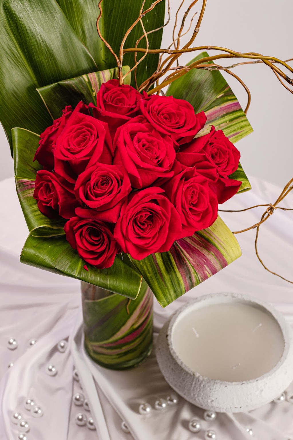 Stems Florist | 12037 Blondo St, Omaha, NE 68164, USA | Phone: (402) 399-8003