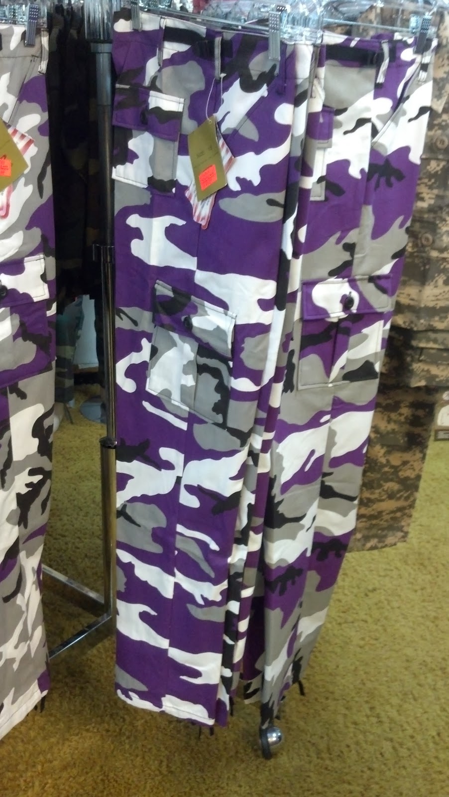 Little GI Joes Military Surplus | 3520 N Military Hwy, Norfolk, VA 23518 | Phone: (757) 852-9200