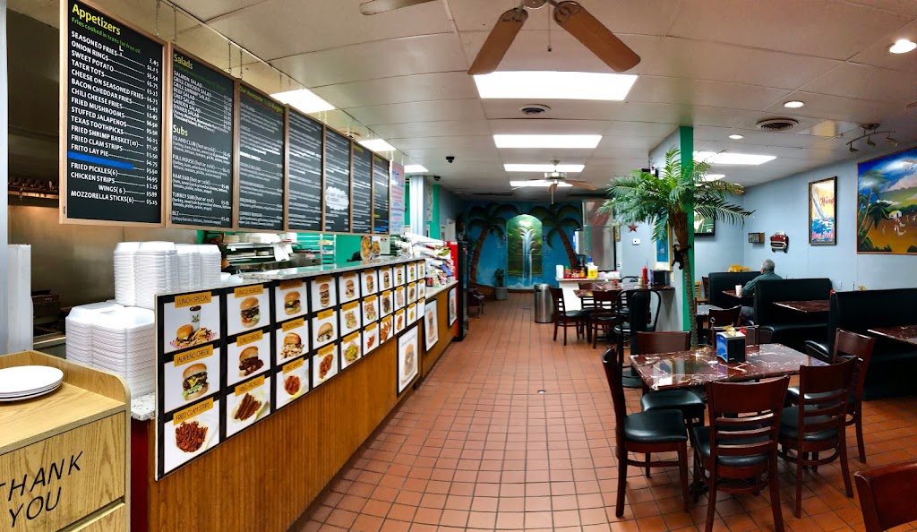 Burger Island | 525 W Arapaho Rd #8, Richardson, TX 75080, USA | Phone: (972) 235-8960