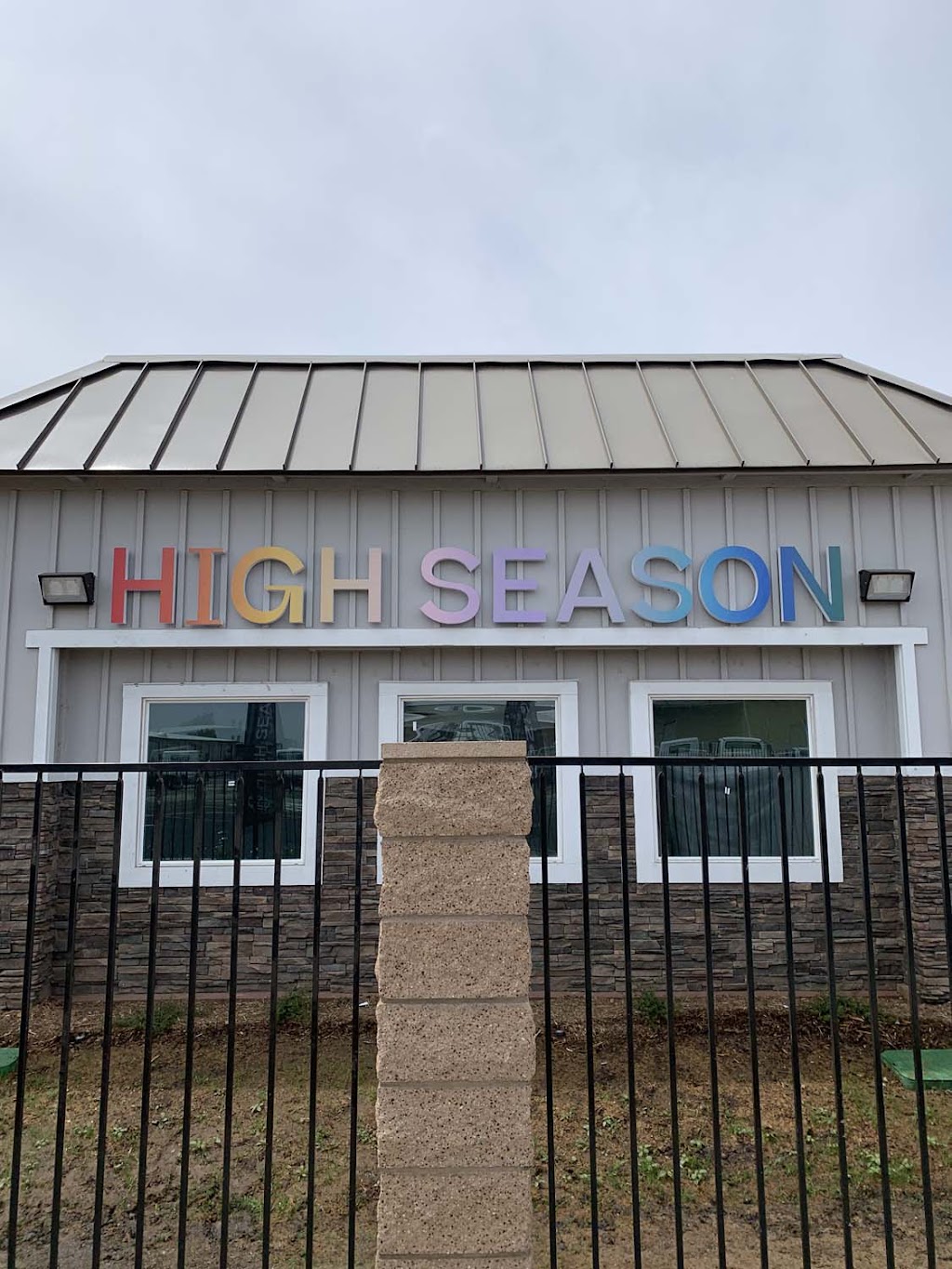 High Season Dispensary | 1133 Harley Knox Blvd, Perris, CA 92571, USA | Phone: (951) 623-3486