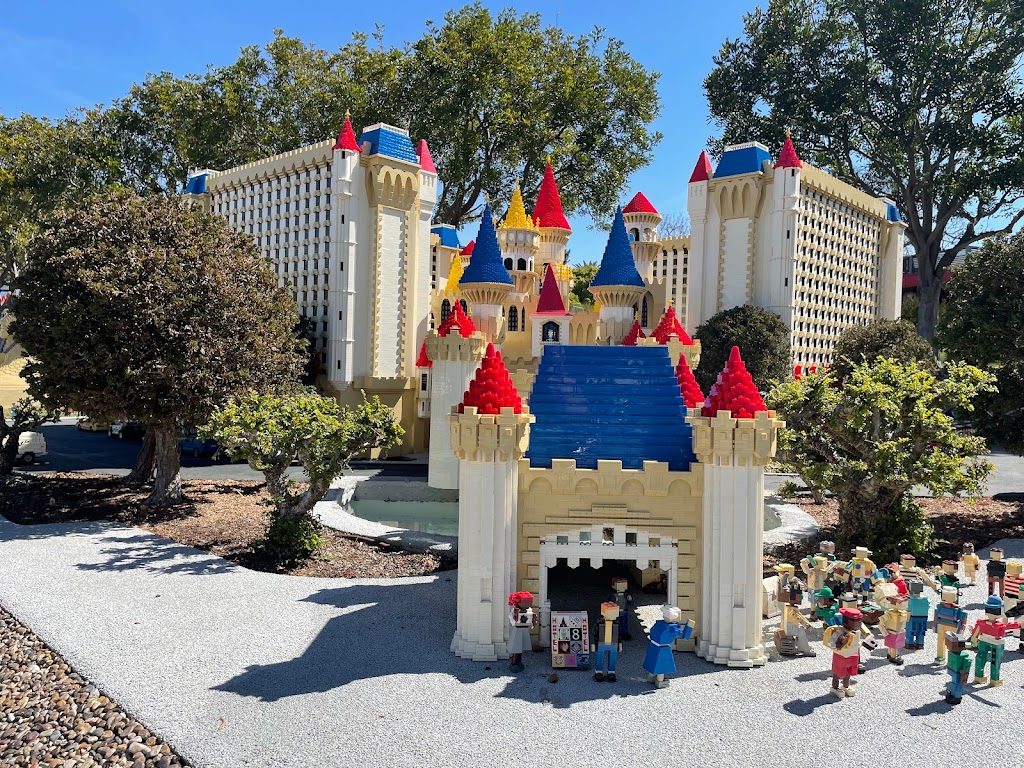 Miniland USA | 1 Legoland Dr, Carlsbad, CA 92008, USA | Phone: (877) 376-5346